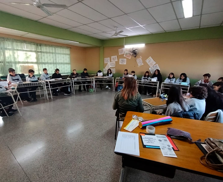 escuela secundaria en moron